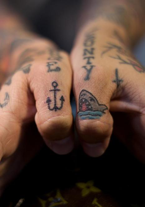 Tagsanchor hand tattoos photography sharks Tattoos thumbs